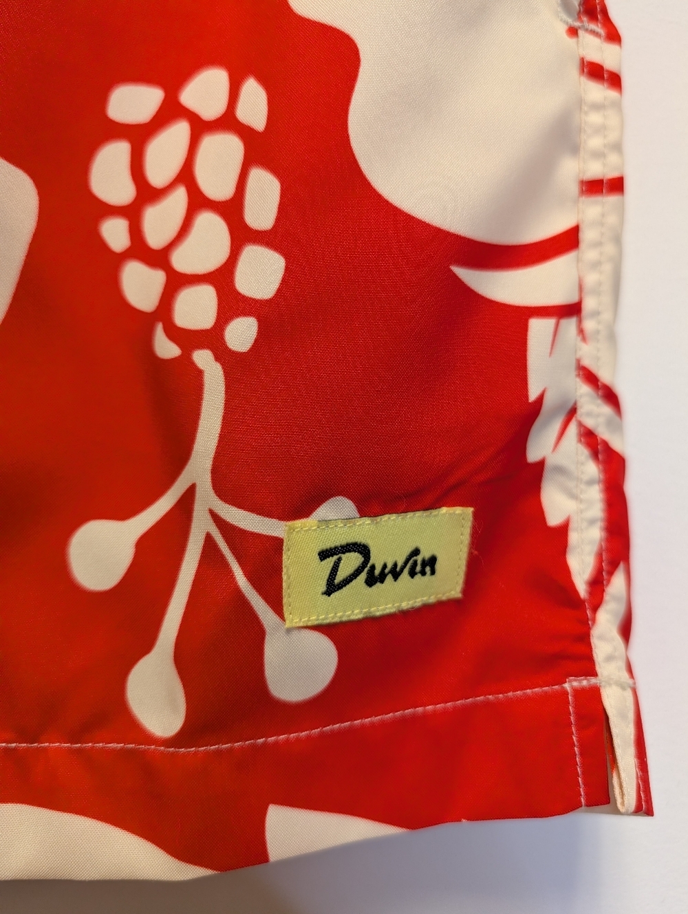 Duvin Tropical Hawaiian Floral Swim Trunks Red Cream Lined Beach Shorts - Picture 4 of 9